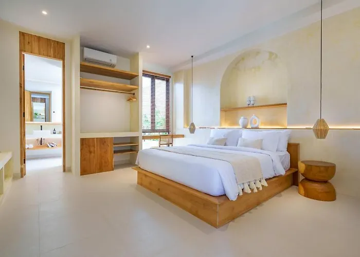 New 4 Bdr Mejan Villa *